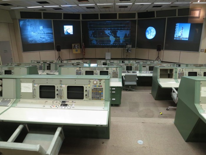 Các thiết bị kỹ thuật phục vụ công tác nghiên cứu, thử nghiệm, đào tạo trong Trung tâm không gian Johnson của NASA